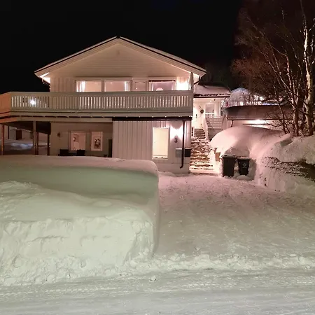 New Renovated Apartment Near The Airport With 3 Double Beds Tromso Exterior photo