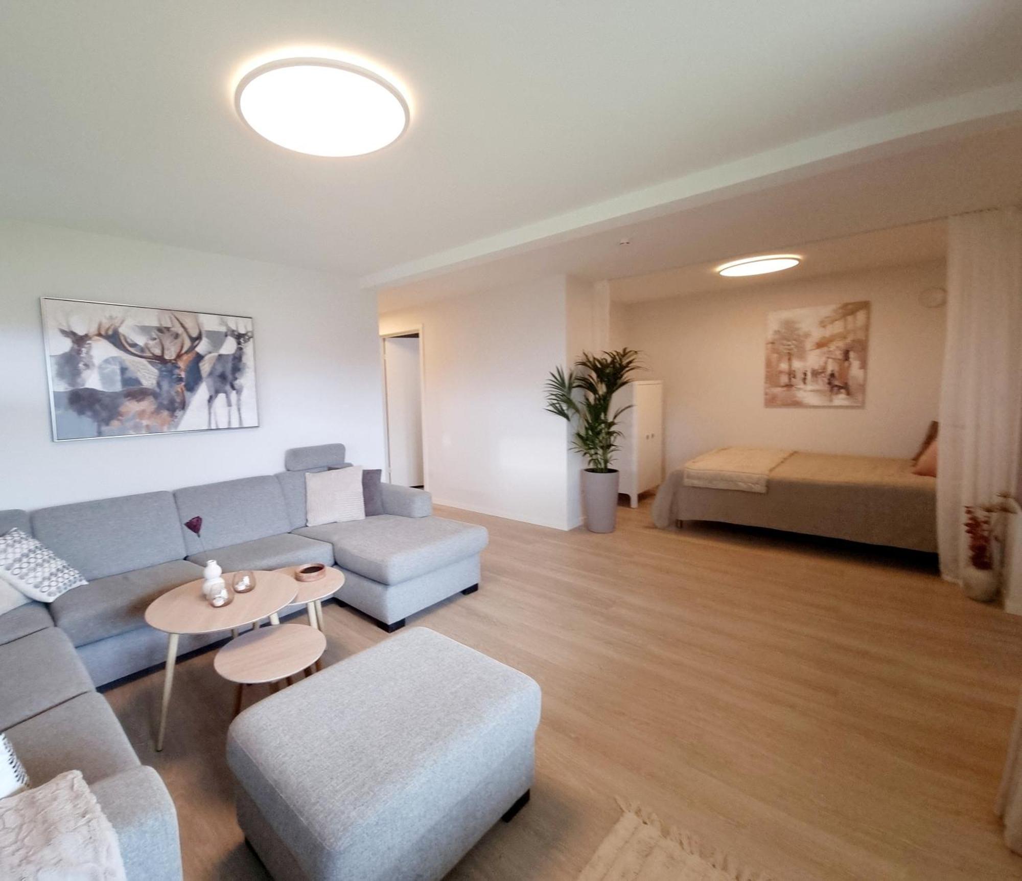 Lejlighed New Renovated Near The Airport With 3 Double Beds *